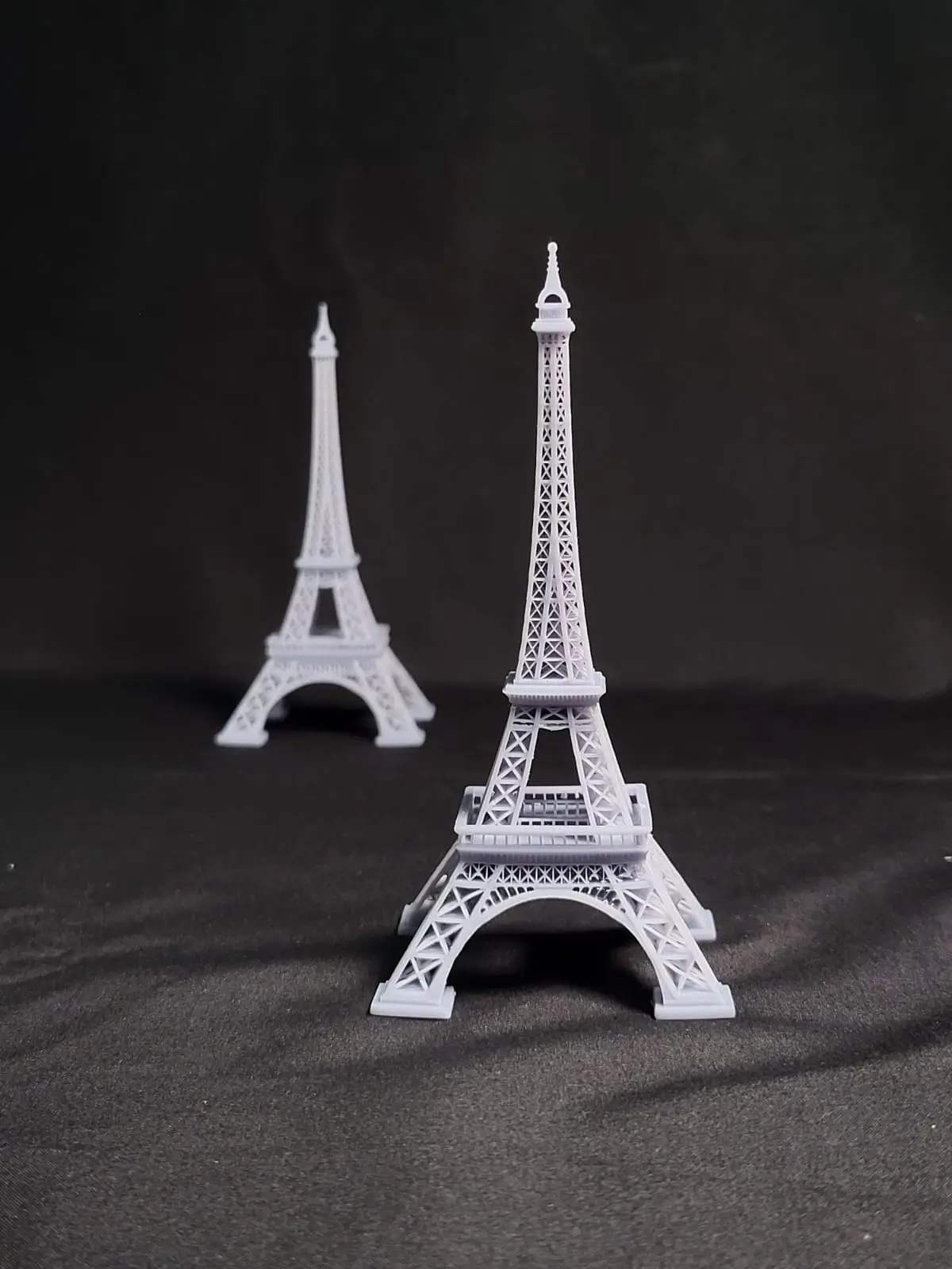 2 Eiffel Tower SLA